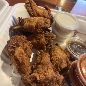 Hot Hill Tavern - The crispiest most delicious wings I've ever encountered. - Burgers Near Me - Thomaston, Maine Hot Hill Tavern - The crispiest most delicious wings I've ever encountered. - Burgers Near Me - Thomaston, Maine