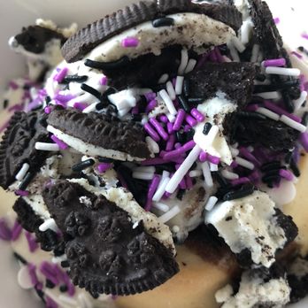 Cinnaholic - Marshmallow icing, sprinkles and Oreo cookies for my special 9 year old valentine. :) - Bakeries Near Me - Schaumburg, Illinois Cinnaholic - Marshmallow icing, sprinkles and Oreo cookies for my special 9 year old valentine. :) - Bakeries Near Me - Schaumburg, Illinois