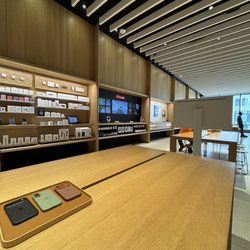 Apple - Detroit