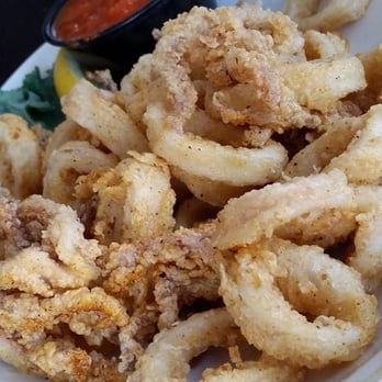 The Lighthouse Restaurant & Dock Bar - Calamari fritte - Bars Near Me - Solomons, Maryland The Lighthouse Restaurant & Dock Bar - Calamari fritte - Bars Near Me - Solomons, Maryland