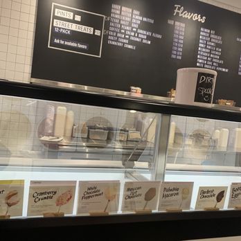 Jeni's Splendid Ice Creams - Ice cream bar - Ice Cream & Frozen Yogurt Near Me - Dallas, Texas