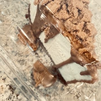 Just Passing Thru BBQ - Biscoff Cheesecake - Barbeque Near Me - Huffman, Texas