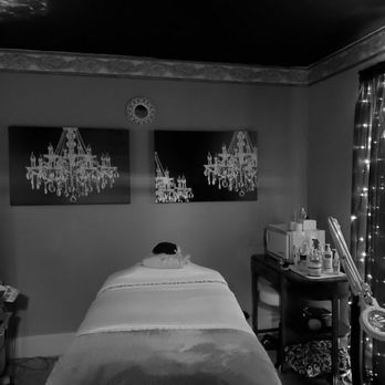 Inner Beauty Skincare - Treatment Room - Skin Care Near Me - Newfane, New York Inner Beauty Skincare - Treatment Room - Skin Care Near Me - Newfane, New York