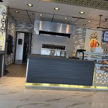 Mocha Habibi Cafe - Interior - Coffee & Tea Near Me - Mount Pleasant, Michigan