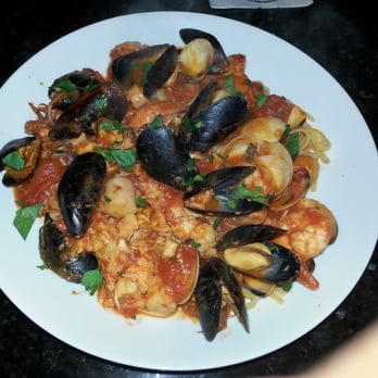 Tony's Pizza - Zuppa De Pesce, haddock, shrimp, scallops, calamari, mussels, clams in a red sauce. Excellent!!! - Pizza Near Me - Springfield, Massachusetts Tony's Pizza - Zuppa De Pesce, haddock, shrimp, scallops, calamari, mussels, clams in a red sauce. Excellent!!! - Pizza Near Me - Springfield, Massachusetts