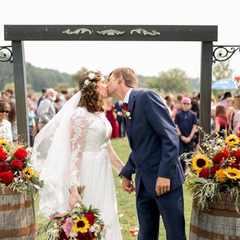 Cherry Barc Farm - Stunning outdoor ceremonies in mid Michigan. - Venues & Event Spaces Near Me - Vermontville, Michigan