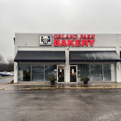 Orland Park Bakery - Exterior