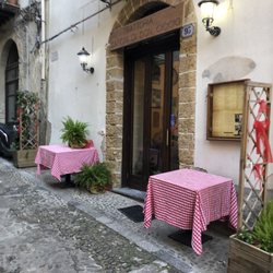 I Sapori di Don Ciccio - Don't pass this by on your way to more touristy places.