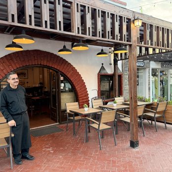 Victor's - Our very attentive waiter - Breakfast & Brunch Near Me - Ensenada, BCN