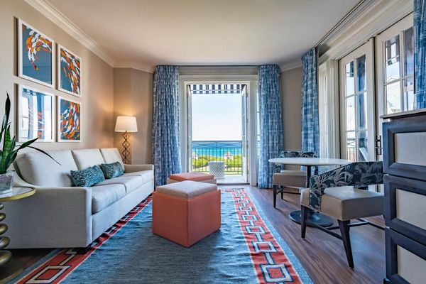 The Pearl Hotel by null