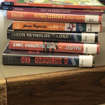 Heights Neighborhood Library - Great selection of book for middle school/high school  children - Libraries Near Me - Houston, Texas