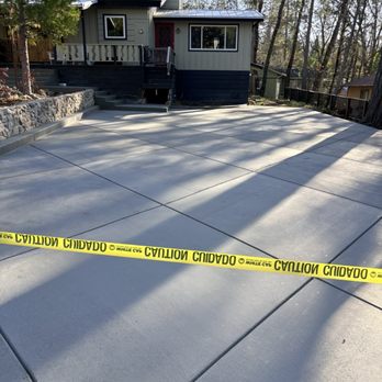 Lemos Concrete Creations - New driveway - Masonry/Concrete Near Me Lemos Concrete Creations - New driveway - Masonry/Concrete Near Me