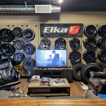 Cali Raised Offroad - Waiting Room - Auto Parts & Supplies Near Me - Placentia, California