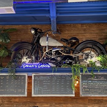 Grind N Gears Cafe - Coffee & Tea Near Me - Niles, Illinois Grind N Gears Cafe - Coffee & Tea Near Me - Niles, Illinois