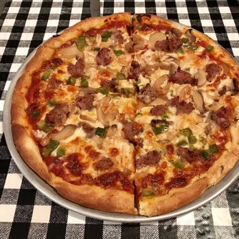 Mama Santa's - Small pizza, with mushroom, green peppers, sausage, onions - $7.95 + $1.50x4 - Pizza Near Me - Cleveland, Ohio Mama Santa's - Small pizza, with mushroom, green peppers, sausage, onions - $7.95 + $1.50x4 - Pizza Near Me - Cleveland, Ohio