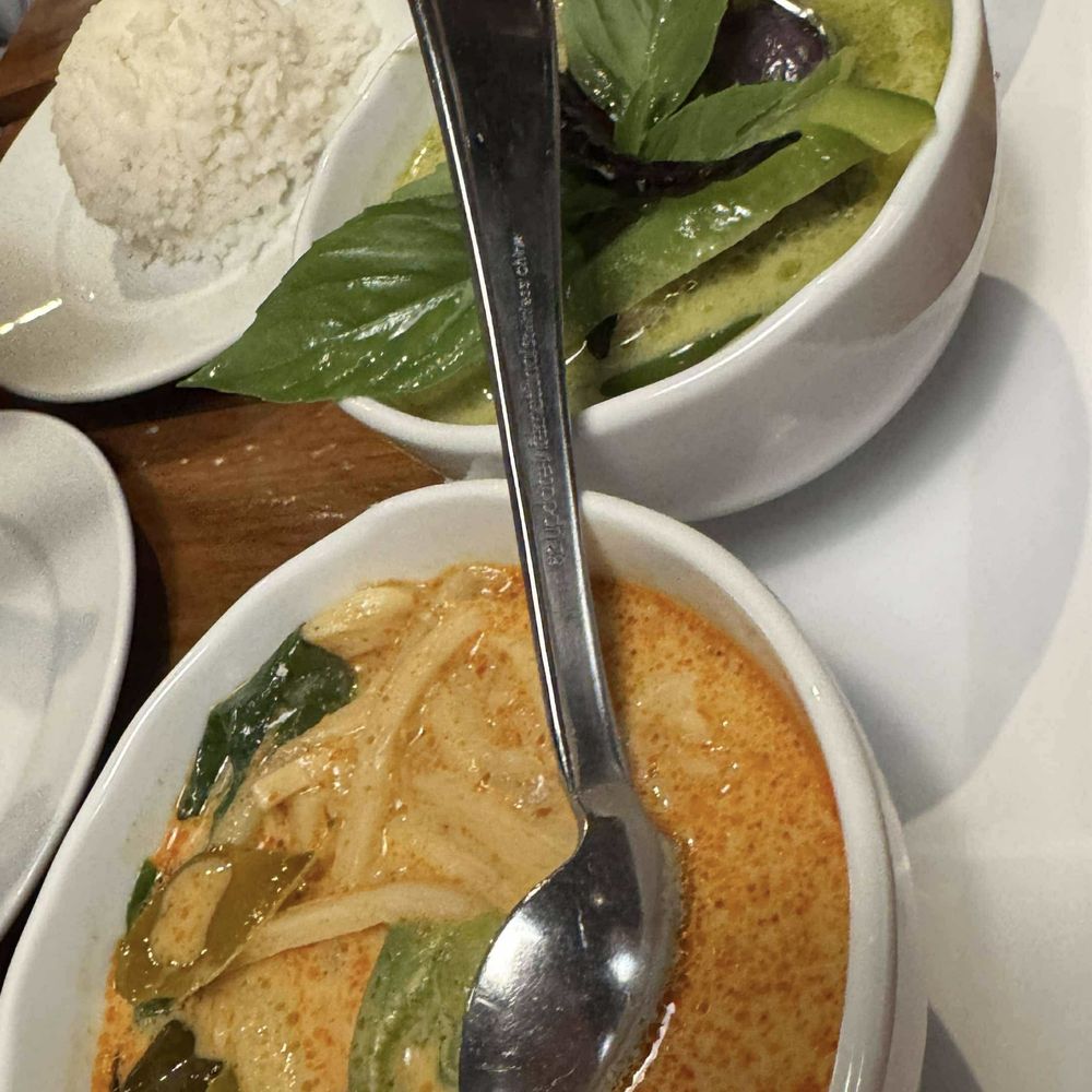 Summer Summer Thai Eatery - Curry a Trios - Thai Near Me - Emeryville, California Summer Summer Thai Eatery - Curry a Trios - Thai Near Me - Emeryville, California