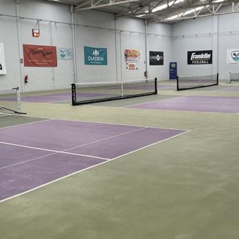 Vila Pickleball - 4 courts! - Sports Clubs Near Me - Sabadell, B Vila Pickleball - 4 courts! - Sports Clubs Near Me - Sabadell, B