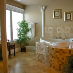 Oasis Suites Hotel - Honeymoon Suite