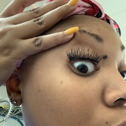 Still in the chair , which this is after the 2nd person attempted to put the lashes on and failed Still in the chair , which this is after the 2nd person attempted to put the lashes on and failed