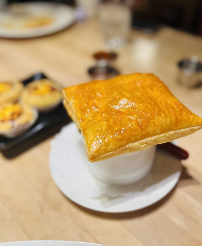Lunasia Dim Sum House