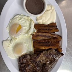 Vicki’s Place - Desayuno happy