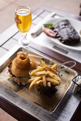 Norman's Tavern by null