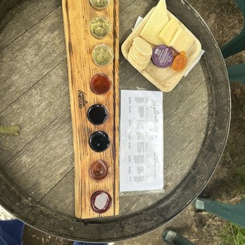 Loughlin Vineyard - Sample tasting and smaller cheese plate - Wineries Near Me - Sayville, New York Loughlin Vineyard - Sample tasting and smaller cheese plate - Wineries Near Me - Sayville, New York