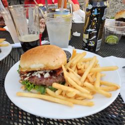 Diamond Hawk Golf Course & Pub - Classic BBQ sandwich