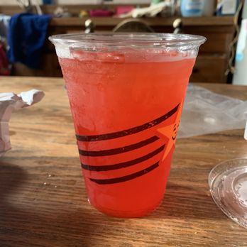 Hardee's - Strawberry lemonade that I received. - Burgers Near Me - North Platte, Nebraska