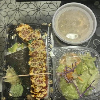 Sushi Raku - Fiona Roll, California Hand Roll - Japanese Near Me - Concord, California