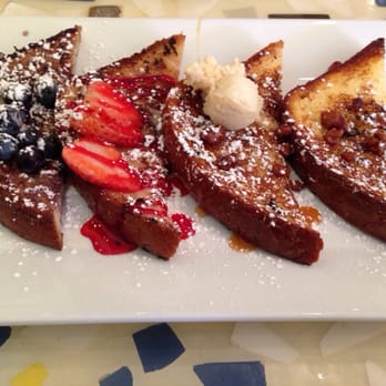 Batter & Berries - French Toast Flight - Breakfast & Brunch Near Me - Chicago, Illinois Batter & Berries - French Toast Flight - Breakfast & Brunch Near Me - Chicago, Illinois