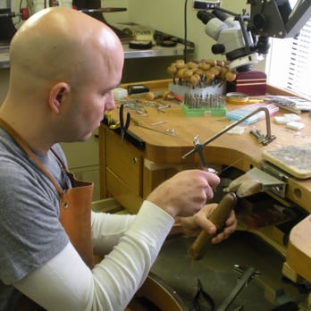 A Wedding Ring Experience - Jewelry Near Me