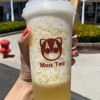 Moo Tea - Pineapple tea with yogurt foam - Tea Rooms Near Me - Alhambra, California