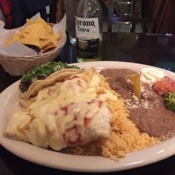 El Sombrero - Combination. Chicken burrito, cheese enchilada, beef taco - Mexican Near Me - Guttenberg, New Jersey El Sombrero - Combination. Chicken burrito, cheese enchilada, beef taco - Mexican Near Me - Guttenberg, New Jersey