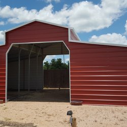 Lizards on the Roof - Horse Barn