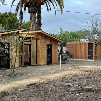 Bama Builders - Office, greenhouse, storage shed and dog kennel. - General Contractors Near Me
