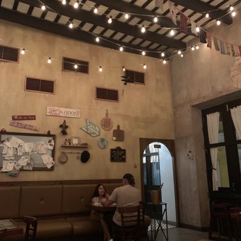 Pirilo - Indoor dining - Italian Near Me - San Juan, Puerto Rico