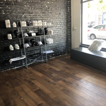 Alpha Avenue Blow Dry Bar - Hair Salons Near Me - Fairfield, California