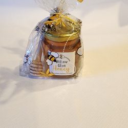 Small jars for gifts.