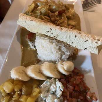 Lavender Bistro - Madeira chicken - New American Near Me - La Quinta, California Lavender Bistro - Madeira chicken - New American Near Me - La Quinta, California