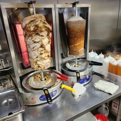 Gyros & More
