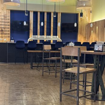 Whole Foods Market - The eating and hang out area. - Organic Stores Near Me - Upper St. Clair, Pennsylvania