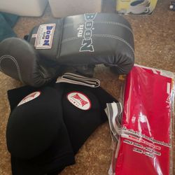 Boon bag gloves, elbow pads, ankle support
