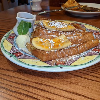 Miss Shirley's Cafe, Roland Park - French toast - American Near Me - Baltimore, Maryland Miss Shirley's Cafe, Roland Park - French toast - American Near Me - Baltimore, Maryland