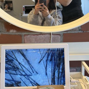 Transforms Head & Beauty Spa - Before scalp treatment - Day Spas Near Me - San Mateo, California Transforms Head & Beauty Spa - Before scalp treatment - Day Spas Near Me - San Mateo, California
