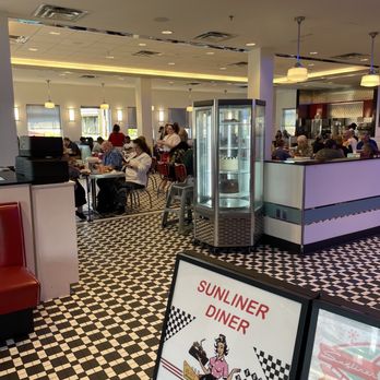 Sunliner Diner - Diners Near Me - Pigeon Forge, Tennessee Sunliner Diner - Diners Near Me - Pigeon Forge, Tennessee