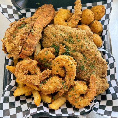 Kasian Kitchen Crawfish & Seafood by null