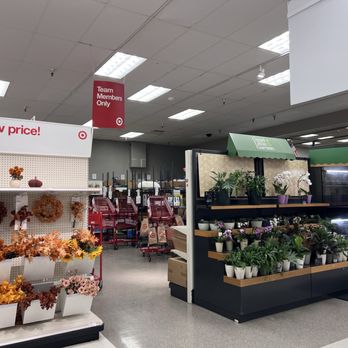 Target - 8/30/26 FYI. Employee staging area - Department Stores Near Me - Vallejo, California Target - 8/30/26 FYI. Employee staging area - Department Stores Near Me - Vallejo, California