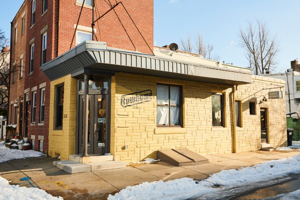 Rowhome Coffee - Pine Street by null