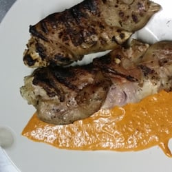 El Ganxo - Pies de cerdo a la brasa con salsa romesco